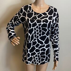 ❤️Last Chance INC International Concepts animal print sequined top size L